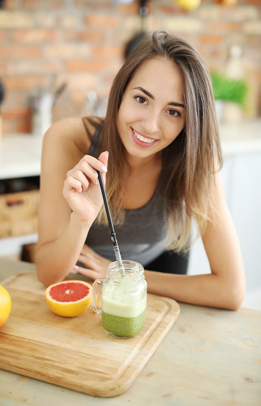 Vì Sao Phụ Nữ Nên Uống Nước Cần Tây?